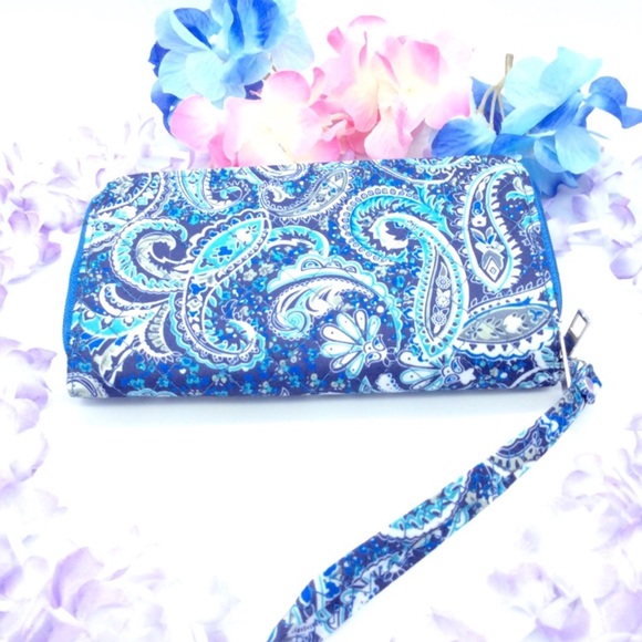 L’Oréal Paris eyeshadow n wallet bundle . New - Picture 15 of 16